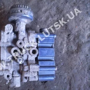 Кран уровня пола 3 главный WABCO 4729000530