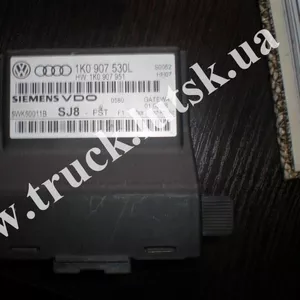 Блок комфорта Volkswagen Caddy 1.9 TDI 1K0907530L  1K0907951