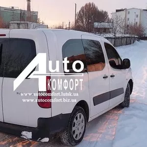 Задний салон,  правое окно на автомобиль Peugeot Partner,  Citroën Berli