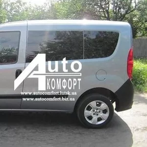 Передний салон,  левое окно на Fiat Doblo 2010- (Фиат Добло 2010-)