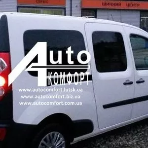 Задний салон,  правое окно,  длинная база на автомобиль Renault Kangoo 0