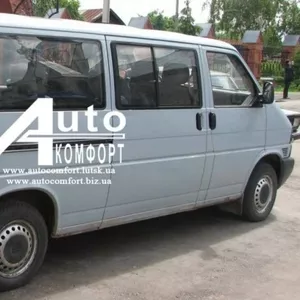 Задний салон,  правое стекло на Volkswagen Transporter Т-4