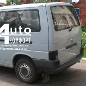 Задний салон,  левое стекло на Volkswagen Transporter Т-4