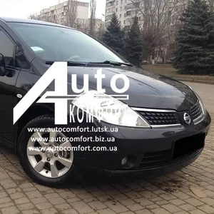 Лобовое стекло на Nissan Tiida (Хетчбек,  Седан) (2007-2012) с установк