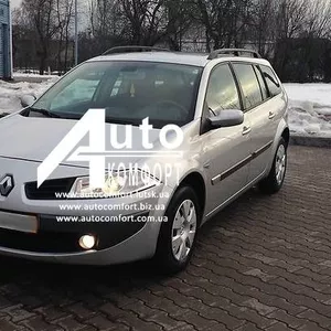 Лобовое стекло на Renault Megane (Седан,  Хетчбек,  Комби) (2002-2008) с