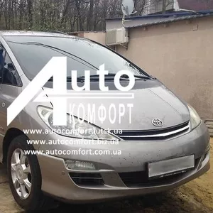 Лобовое стекло на Toyota Previa (Минивен) (2000-2006) с установкой