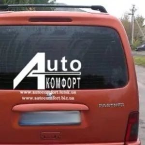 Заднее стекло (ляда) с э.о. на Peugeot Partner