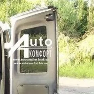 Заднее стекло (распашонка правая) без э.о. Fiat Doblo 2000