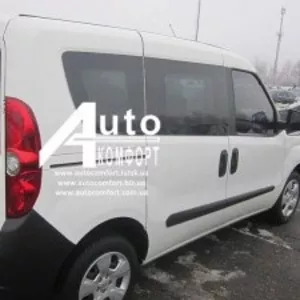 Задний салон,  правое окно,  короткая база на Opel Combo D (2011-) 