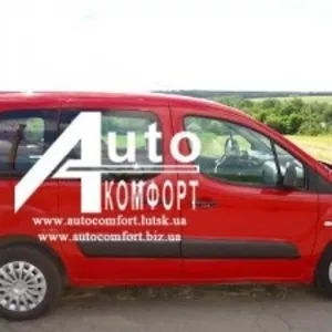 Передний салон,  правое окно Peugeot Partner,  Citroën Berlingo 08-