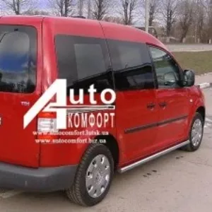 Задний салон,  правое окно (внахлёст) VW Caddy 04- 