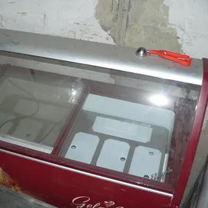 Продам морозильную витрину для твердого мороженого бу