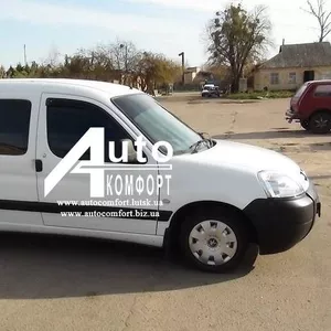 Сплошное правое окно на автомобиль Peugeot Partner,  Citroën Berlingo