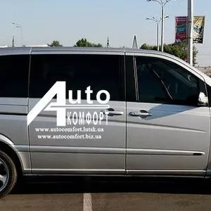 Передний салон,  правое стекло на авто  Mercedes-Benz Vito 04- 