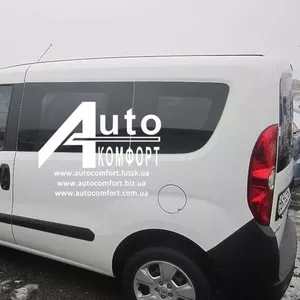 Задний салон,  левое окно,  короткая база на Opel Combo D (2011-)