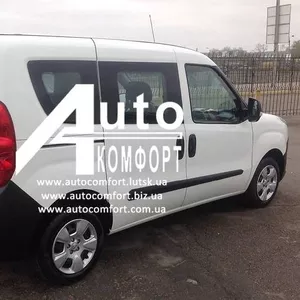 Установка (врезка) автостекол на Opel Combo D (2011-)