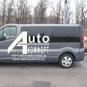 Задний салон,  левое окно,  длинная база на Renault Trafic,  Opel Vivaro, 