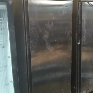 Продам холодильный шкаф Zanussi бу