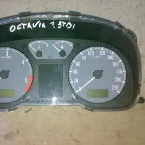 Продам оригинальную приборную панель на Skoda Octavia