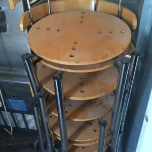Продам стулья с круглой сидушкой бу для кафе