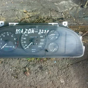 Продам оригинальную приборную панель Mazda 323F