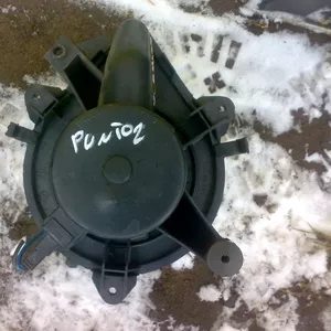 Продам оригинальный моторчик вентилятор печки Fiat Punto 2