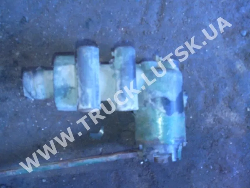 Кран уровня пола 4 WABCO 4410500110