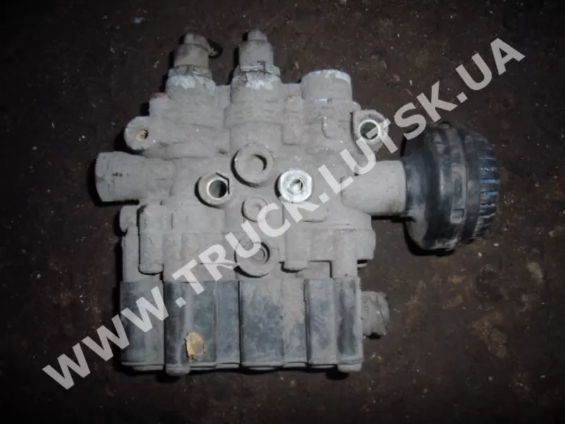 Кран уровня пола 2 WABCO 4729000530