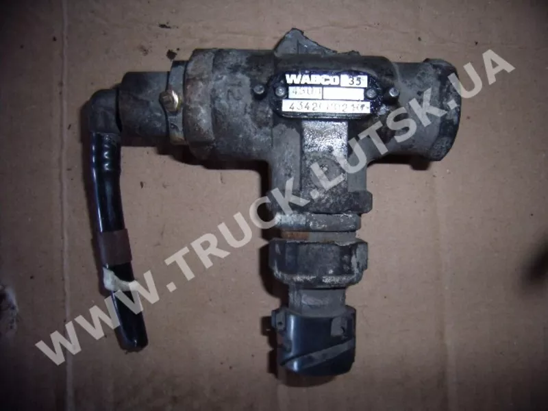 Предохранительный клапан 1 WABCO 4342080210