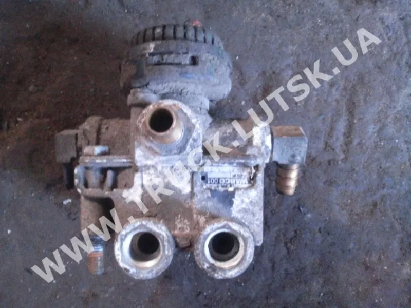 Ускорительный клапан 3 WABCO 9730112050