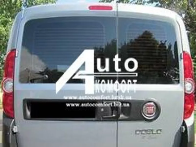 Установка заднего автостекла (распашонка) на Fiat Doblo 2010-