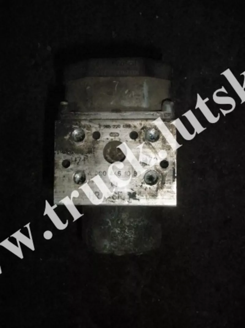 Блок ABS Mercedes Vito 112 2.2CDI A0004461089  0265220490