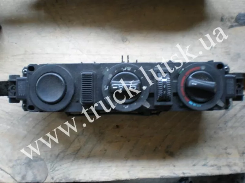 Блок управления печкой Mercedes Sprinter a0008306385  5hb008057