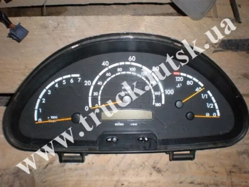 Щиток приборов Mercedes Sprinter a0014468721