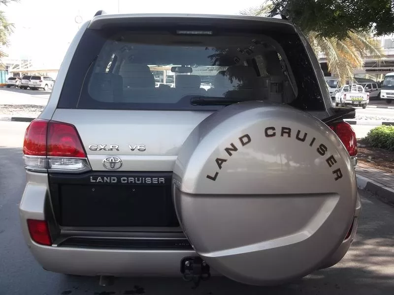 4WD Landcruiser 2011 for Urgent Sale 3