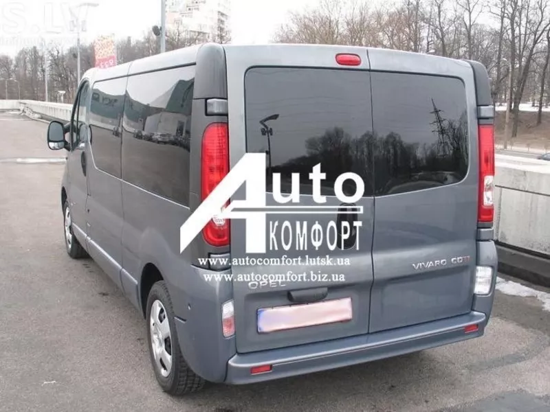 Заднее стекло (распашонка левая) на Renault Trafic,  Opel Vivaro,  Nissa