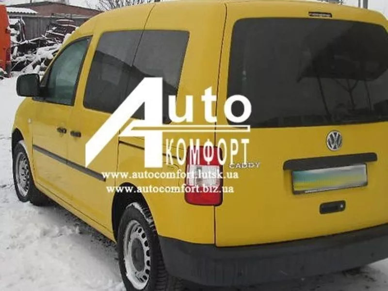 Задний салон,  левое окно (original/в паз) на автомобиль VW Caddy 04- (