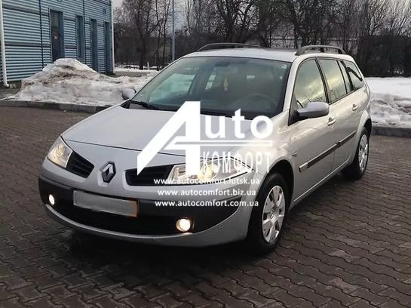 Лобовое стекло на Renault Megane (Седан,  Хетчбек,  Комби) (2002-2008) с