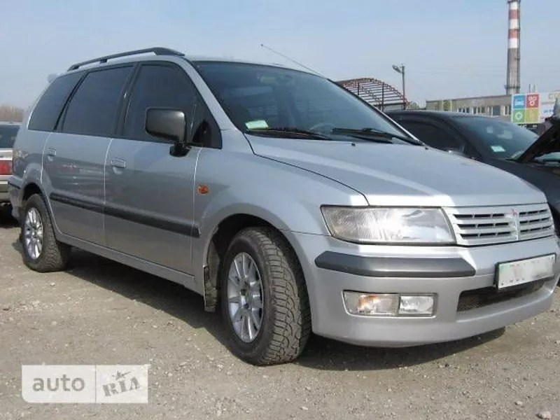 Лобовое стекло на Mitsubishi Space Wagon (Минивен) (1997-2003) с устан