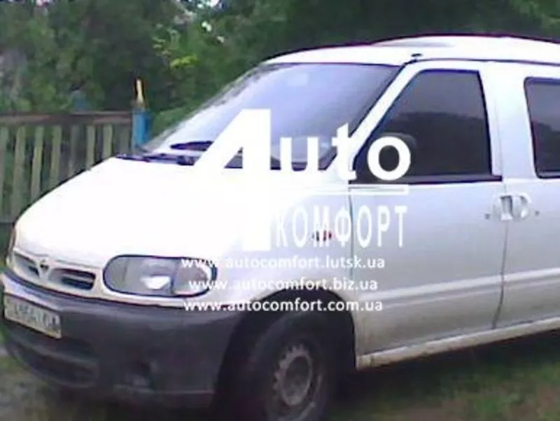 Лобовое стекло на Nissan Vanette S21/Cargo/Serena (Минивен) (1994-2008