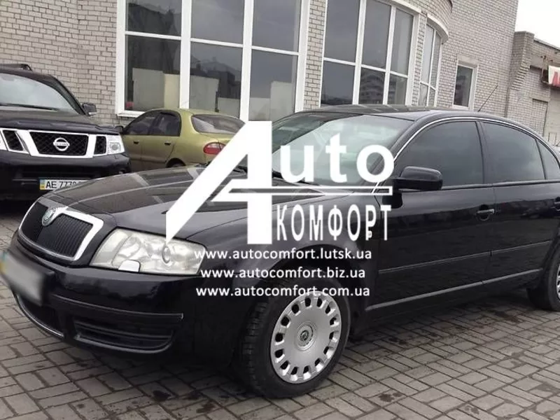 Лобовое стекло на Skoda Superb (Седан) (2002-2008) с установкой