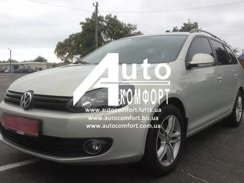 Лобовое стекло на Volkswagen Golf (Хетчбек,  Комби) (2009-2012) с устан