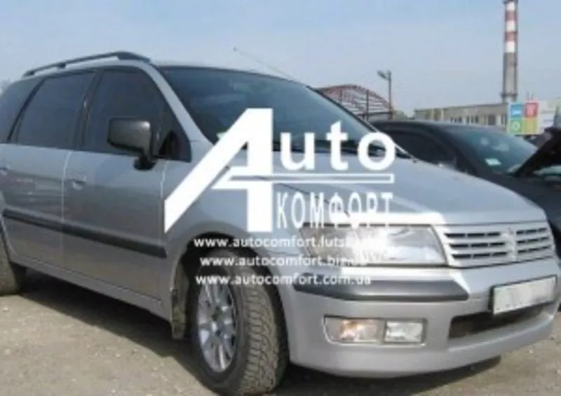 Лобовое стекло на Mitsubishi Space Wagon (Минивэн) (1997-2003) с устан