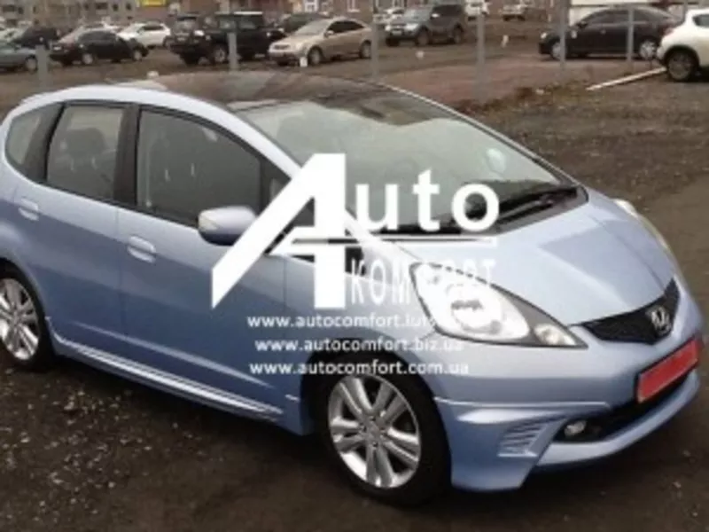 Лобовое стекло на Honda Jazz/Fit (Хетчбек) (2008-) с установкой