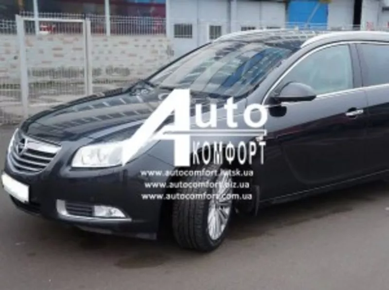 Лобовое стекло на Opel Insignia (Седан,  Комби,  Хетчбек) (2008-) с уста