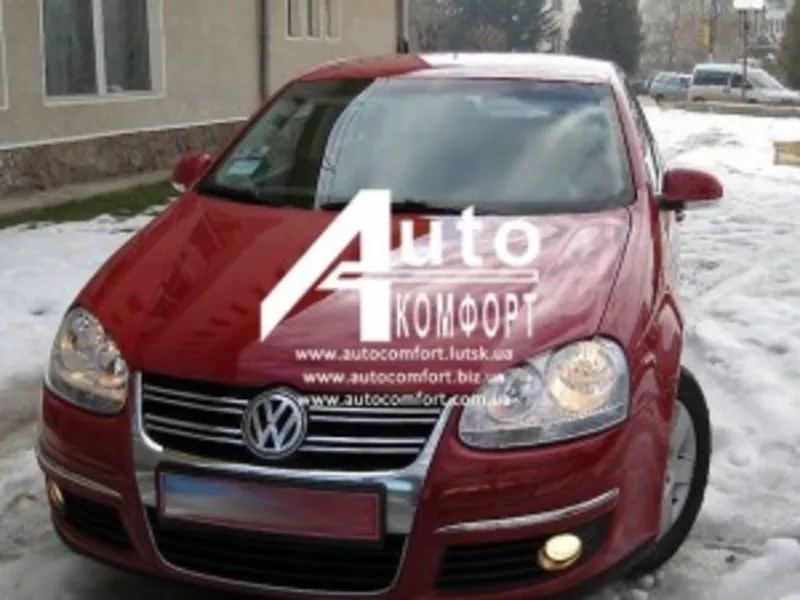 Лобовое стекло на Volkswagen Jetta/Bora/Vento (Седан,  Комби) (2005-201