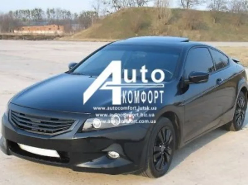 Лобовое стекло на Honda Accord (Седан,  Комби) (2008-2012) с установкой