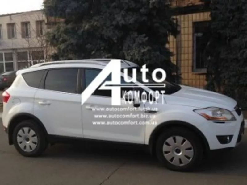 Лобовое стекло на Ford Kuga (Внедорожник) (2008-2012) с установкой