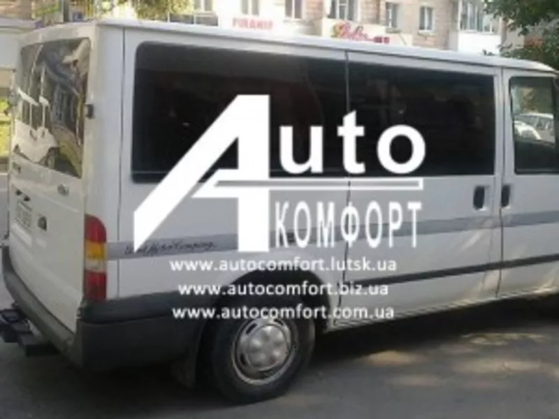 Задний салон,  короткая база,  правое стекло на Ford Transit 2000- (Форд