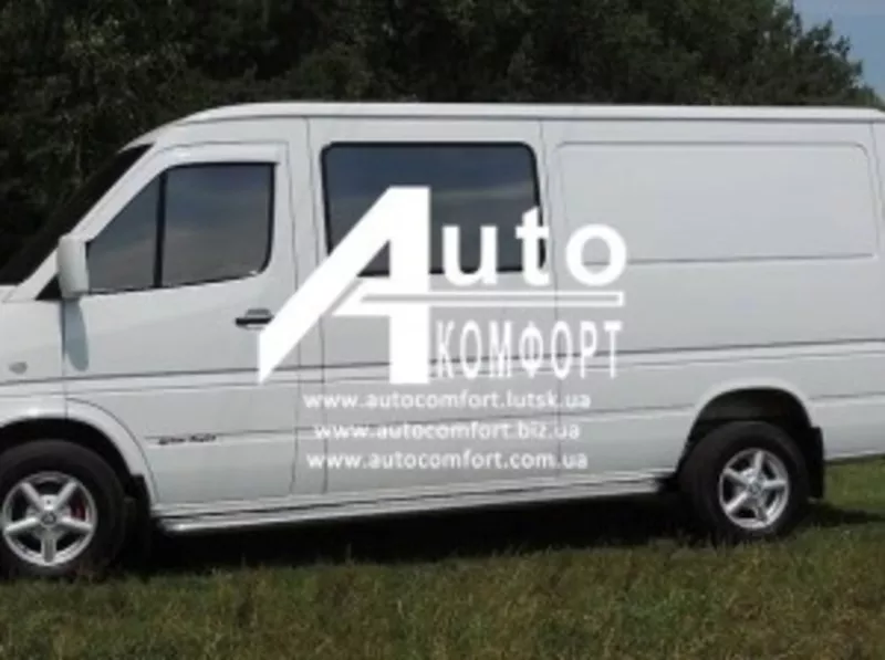 Оригинальный (цельный) уплотнитель (102,  107) на Mercedes Sprinter (19